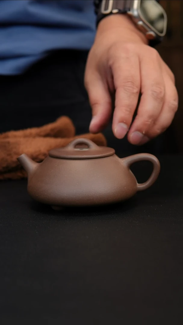 茶壶紫砂紫砂壶微瑕黑紫泥平盖