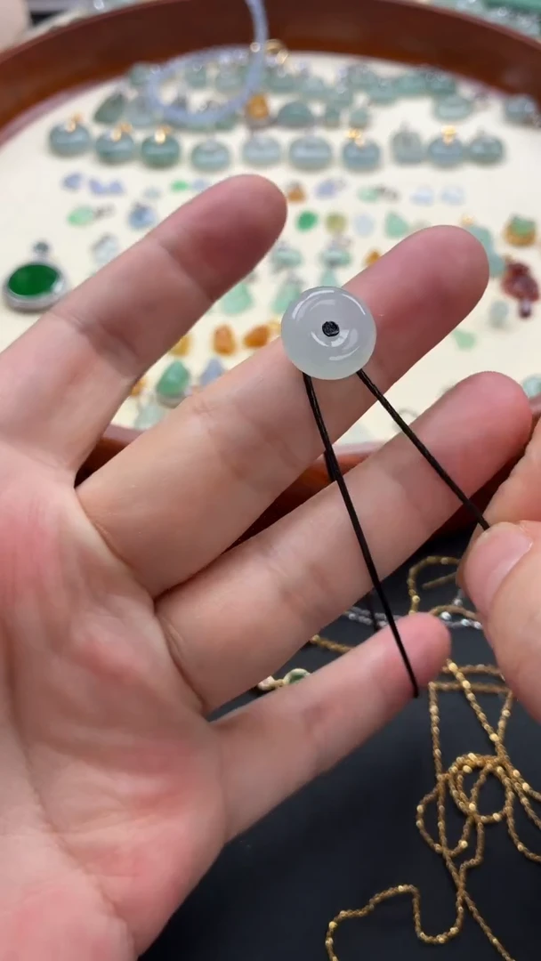 翡翠未镶嵌颈饰翡翠平安扣黑色手绳随机发