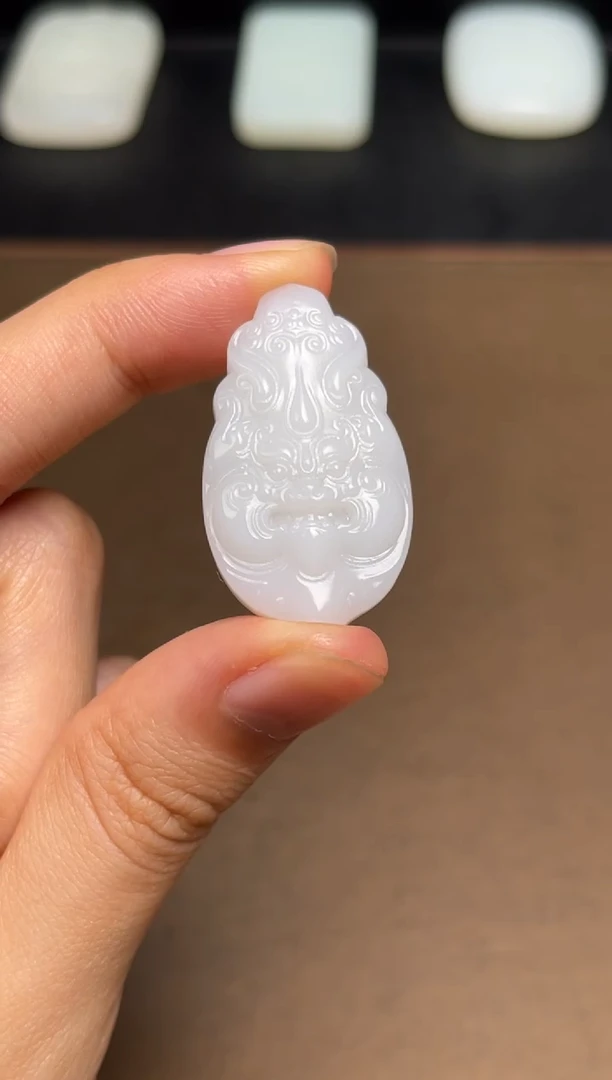 和田玉未镶嵌颈饰17