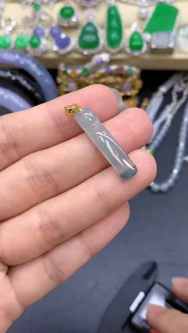 颈饰18K金镶嵌翡翠147-中国好珍宝
