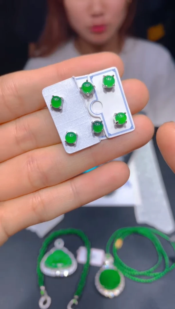 【闪购商品】定制翡翠未镶嵌151多样性发货（发其一）