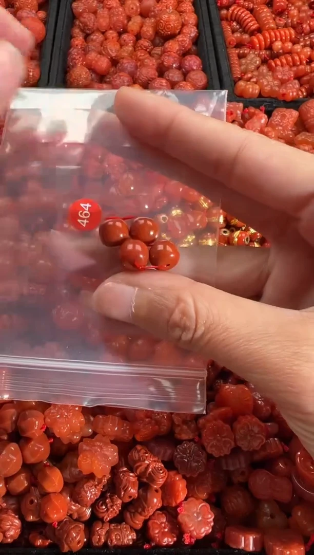 【闪购商品】南红玛瑙颈饰未镶嵌2
