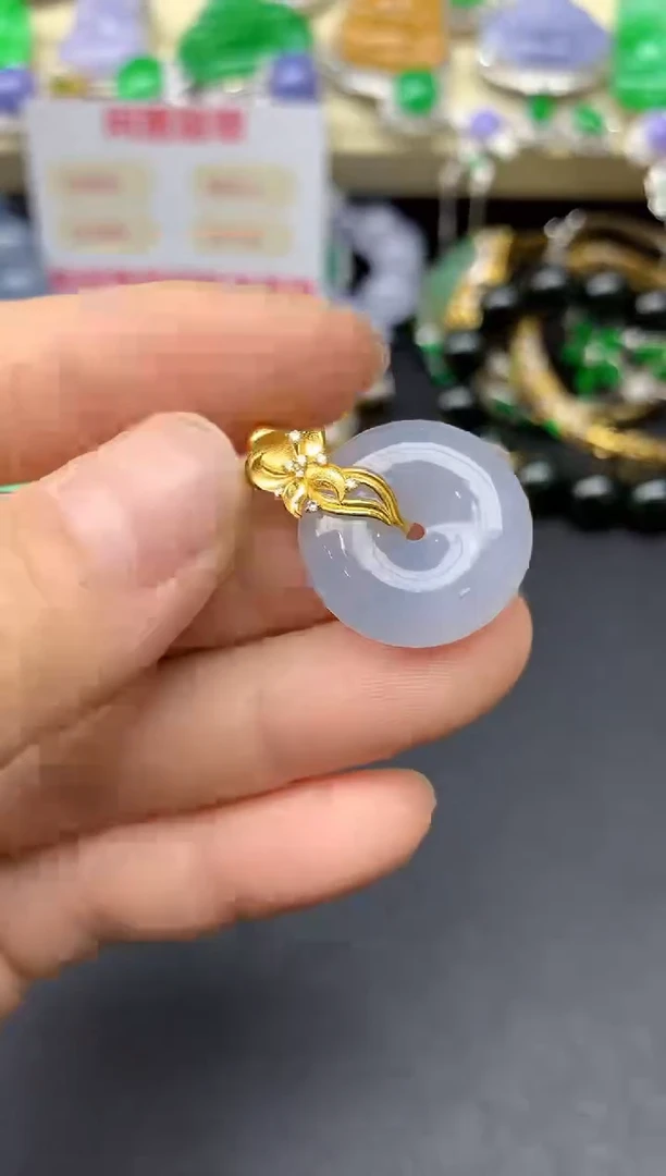 颈饰18K金镶嵌翡翠135-翡翠雪姐天天见