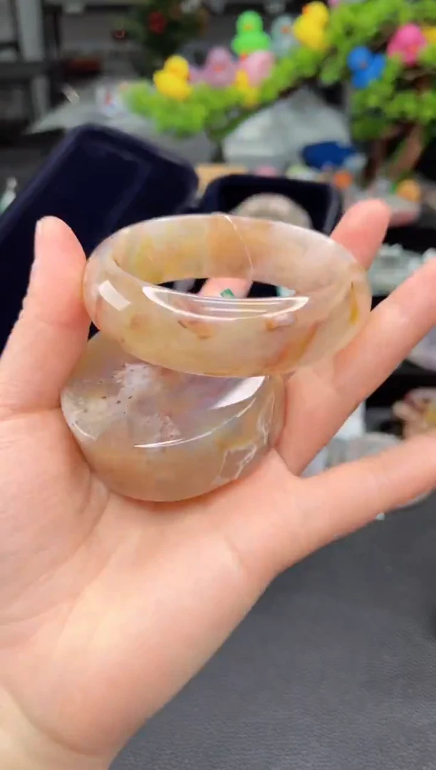 石英质玉未镶嵌手镯61圈口（赠品镯心）1751782