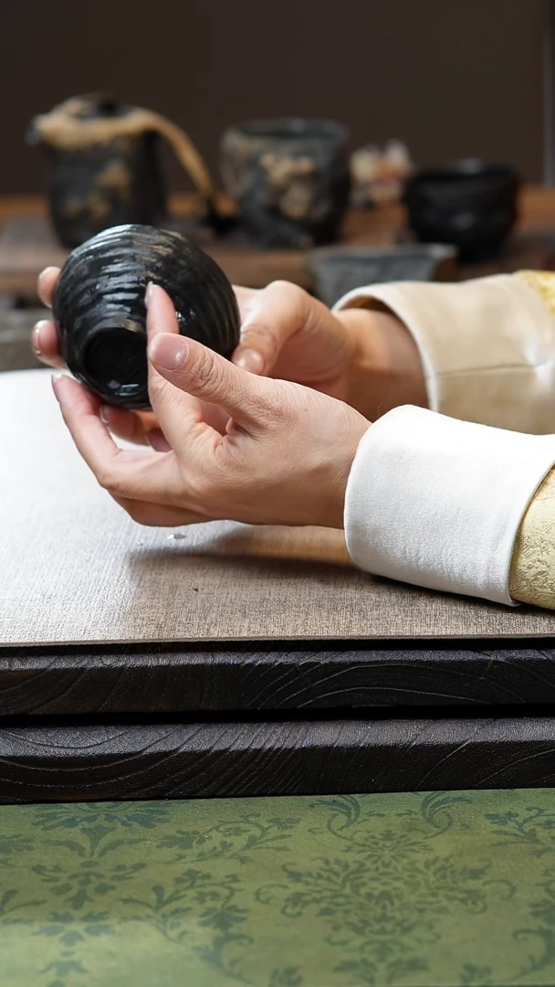 中式归玉堂冰碛岩重工雕刻肌理茶碗杯