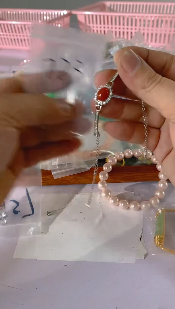 【闪购商品】水晶颈饰银S925镶嵌773红宝，蓝宝，多样性发一件赠链