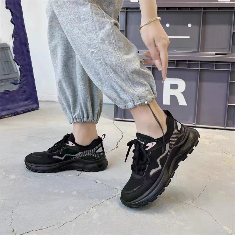 女士新款休闲鞋春季发泡底软底软面轻便舒适百搭水上漂防华耐磨