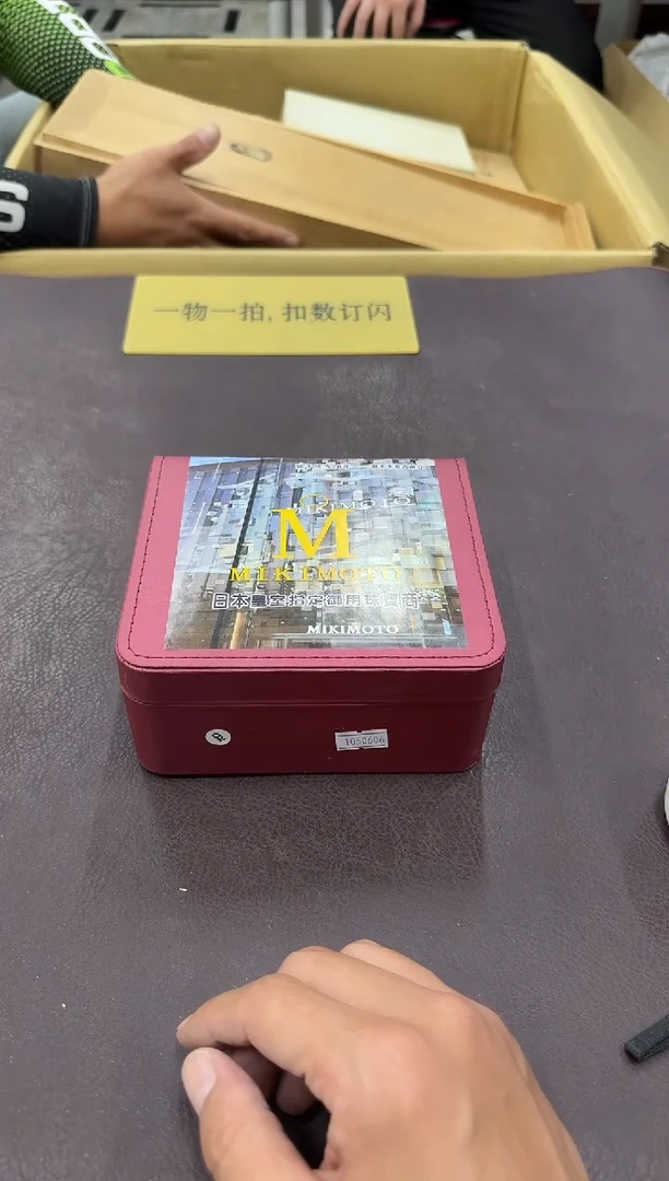 琉璃手工艺品大**姐218