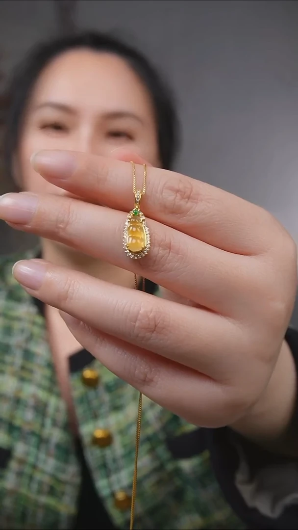 吊坠(不含链)18K金镶嵌翡翠天然缅甸翡翠吊坠