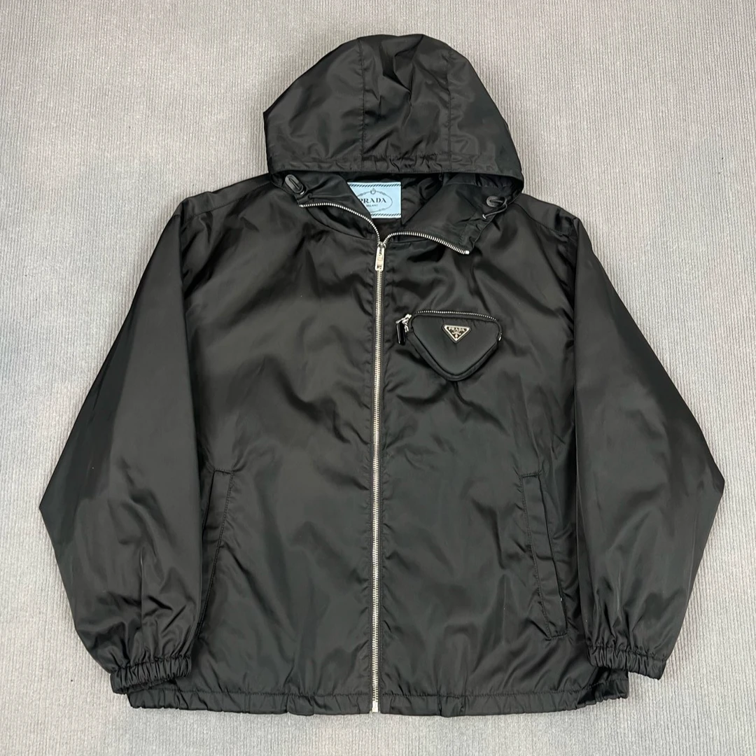 全新未使用 Prada/普拉达 2412135/38码/金属三角徽标口袋饰夹克