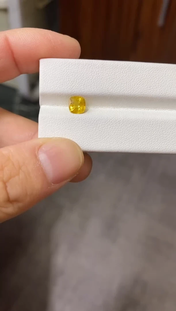 裸石蓝宝石1.02ct蓝宝石