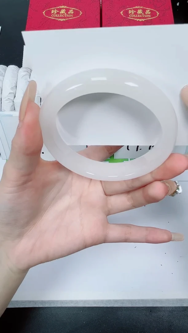 【闪购商品】石英质玉手镯合金k385-60.0