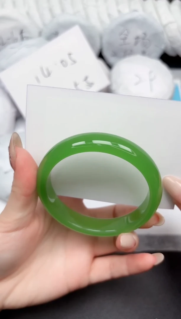 未镶嵌手镯石英质玉64-60.8