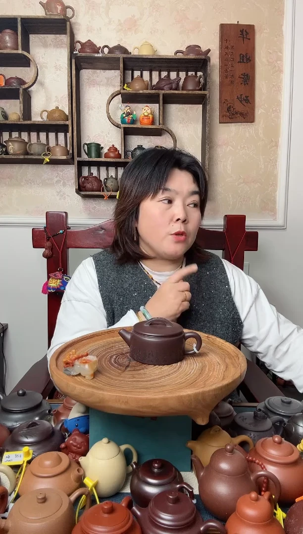 【闪购商品】紫砂茶壶紫泥将近酒刻绘汉瓦紫砂壶