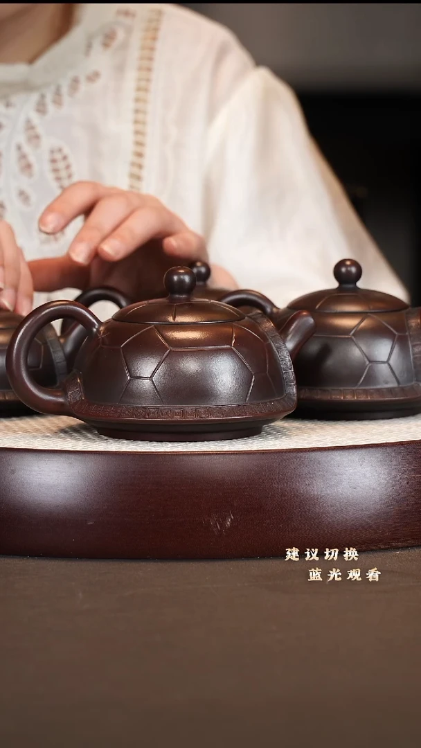 茶壶紫砂李军 富甲天下 四世同堂 龙山乌泥 260cc