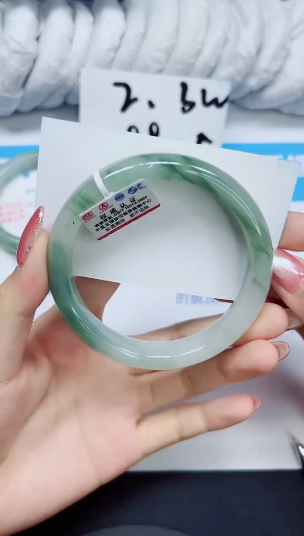 石英质玉手镯未镶嵌193/62.3