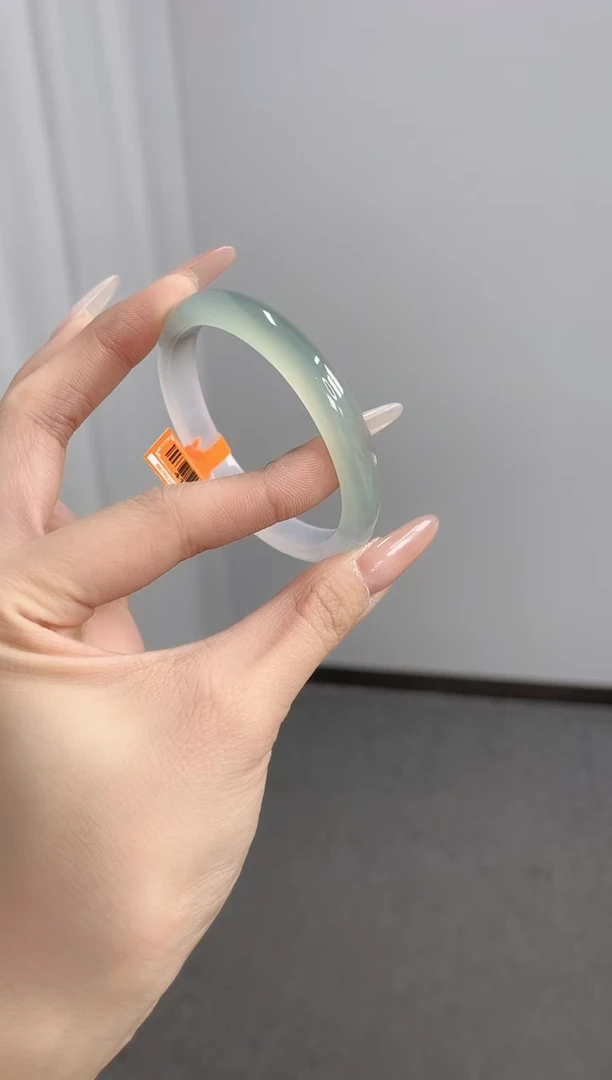 【闪购商品】玛瑙/玉髓手镯未镶嵌55-56圈