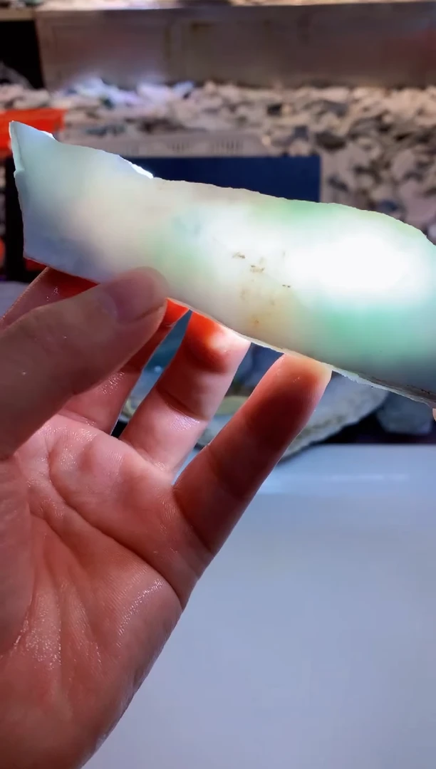 翡翠挂件未镶嵌0朱0翡翠珠宝855