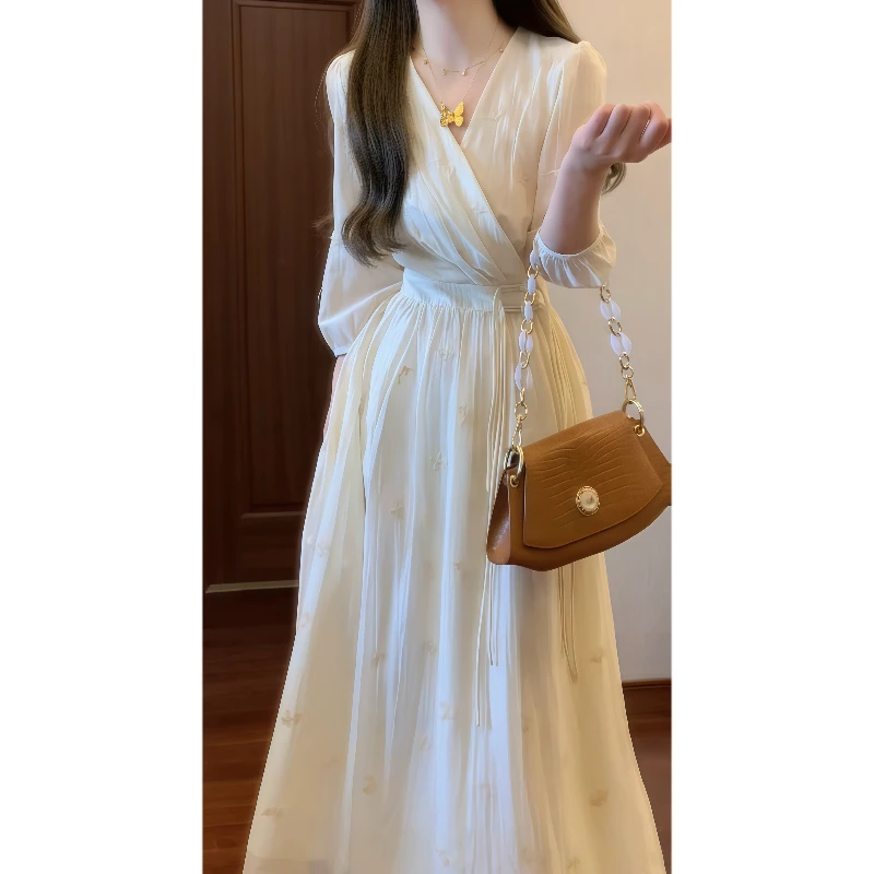 法式温柔设计感仙气重工刺绣交叉领连衣裙气质长裙9210