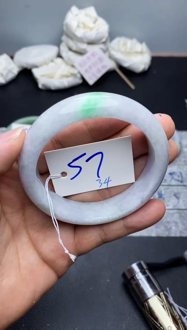 未镶嵌手镯翡翠34