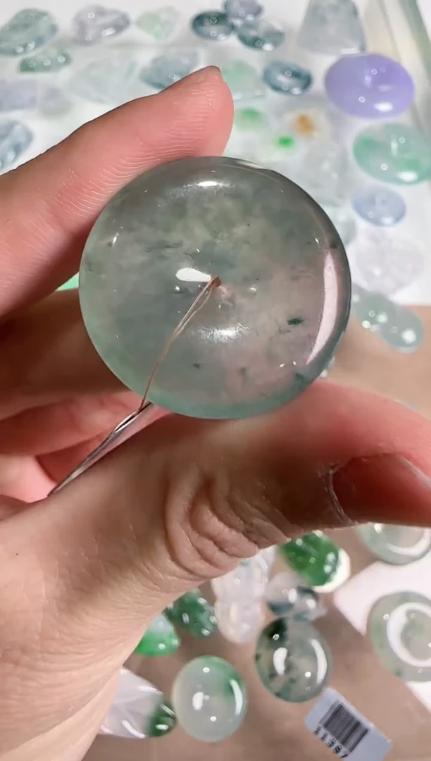 【闪购商品】翡翠吊坠(不含链)未镶嵌··