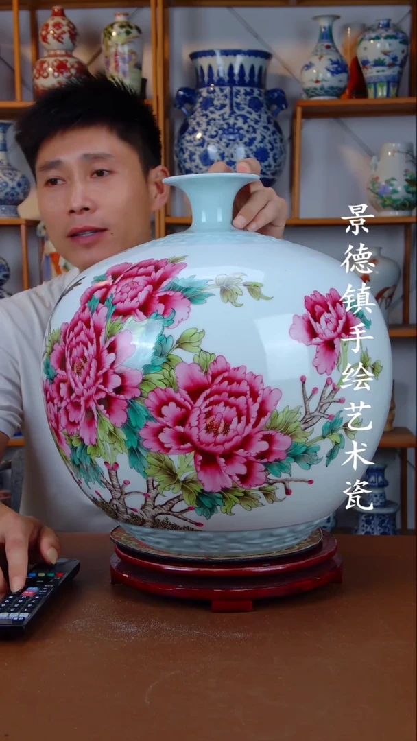 现代景德镇手工手绘陶瓷摆件59