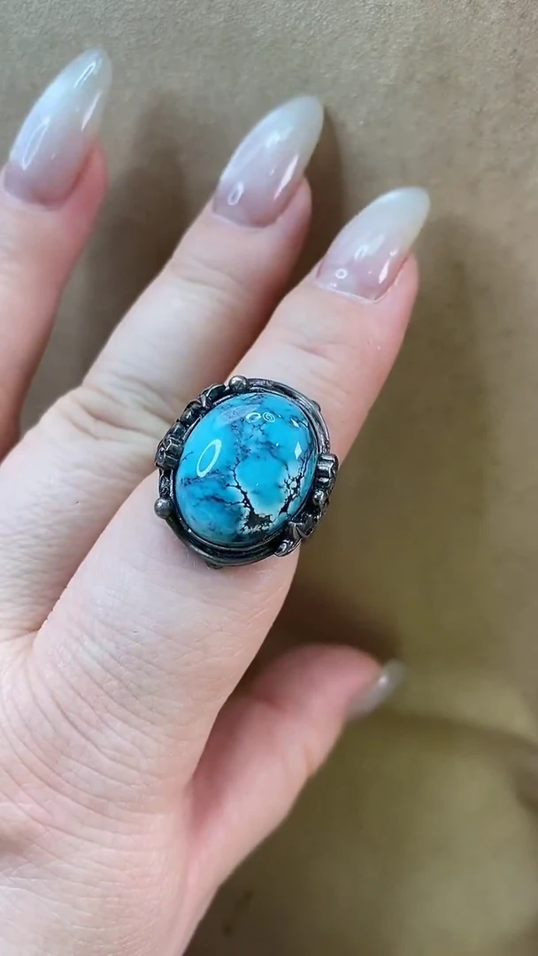 未镶嵌绿松石颈饰戒指