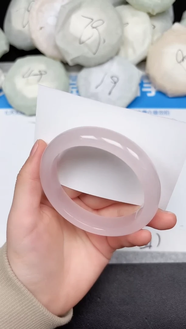 未镶嵌手镯石英质玉71-58.5