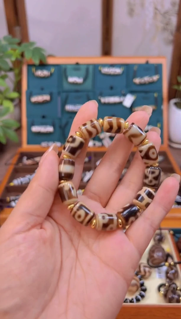 合金颈饰玛瑙/玉髓（覆膜）29.(微瑕)