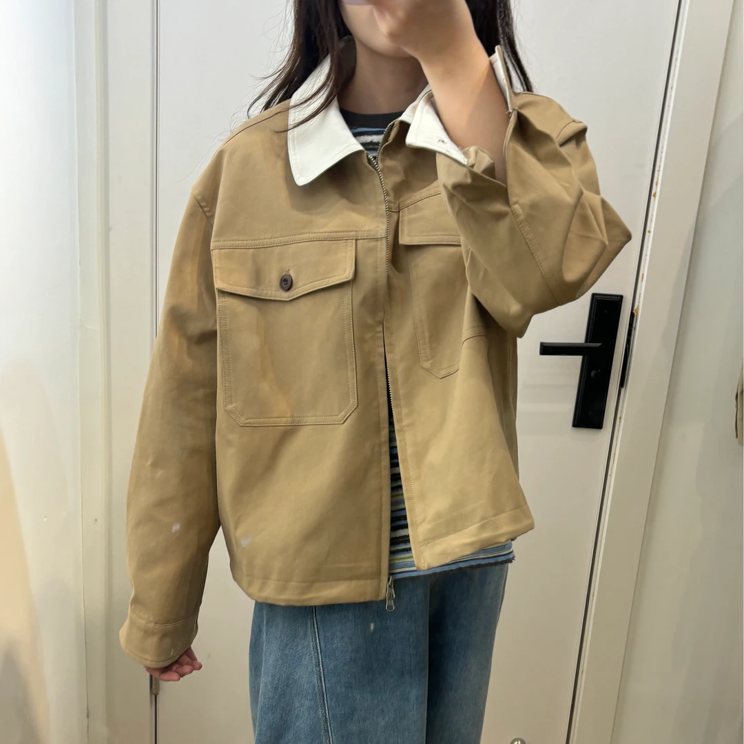 TOTHEND 卡其色翻领短外套
