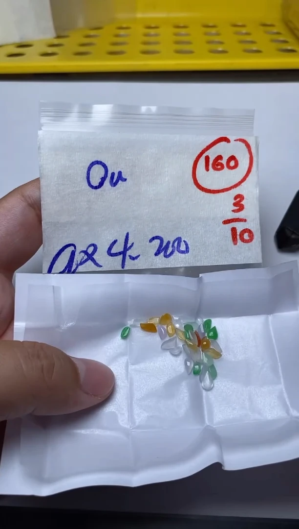 未镶嵌定制翡翠o****)缅甸天然翡翠A货160