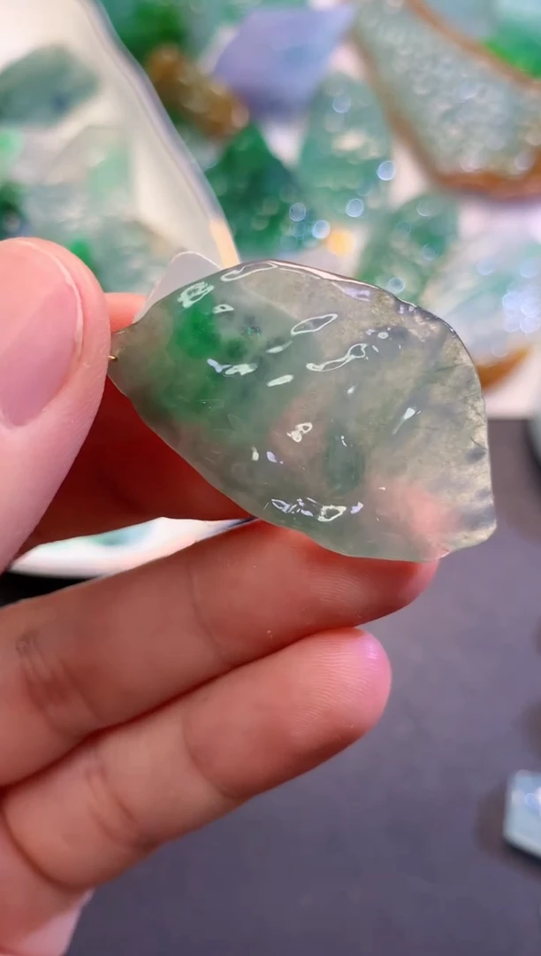 翡翠未镶嵌吊坠(不含链)446