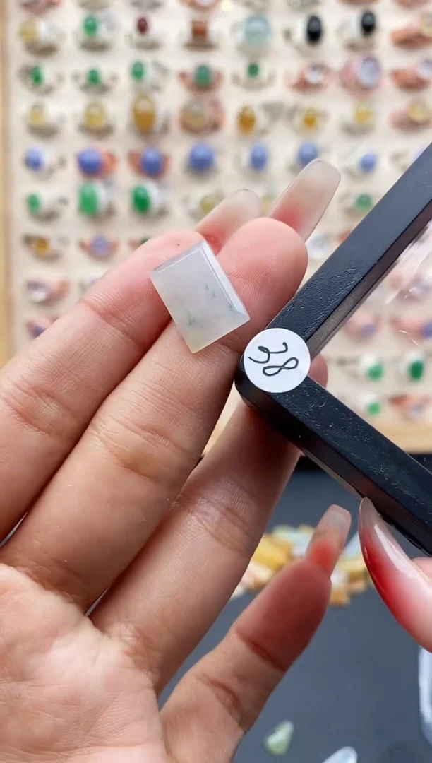 【闪购商品】翡翠裸石缅甸天然A货翡翠