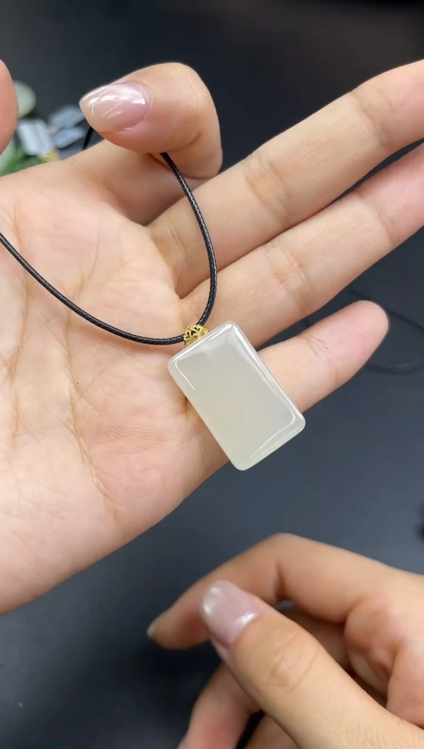 和田玉18K金镶嵌颈饰TA0708-693-702