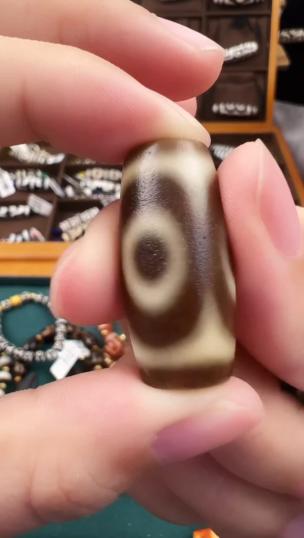 玛瑙/玉髓（覆膜）颈饰未镶嵌36.（微瑕）