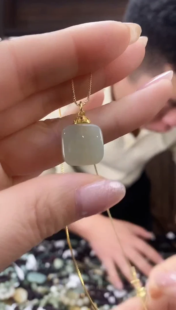 【闪购商品】和田玉颈饰未镶嵌多样性发货，拍一发一