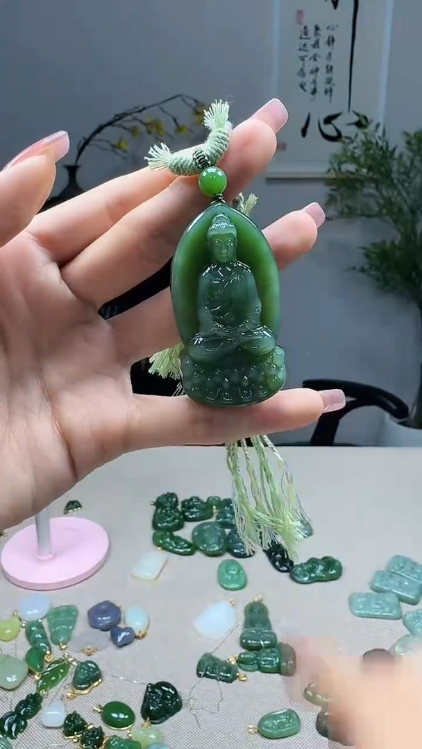 未镶嵌和田玉挂件1