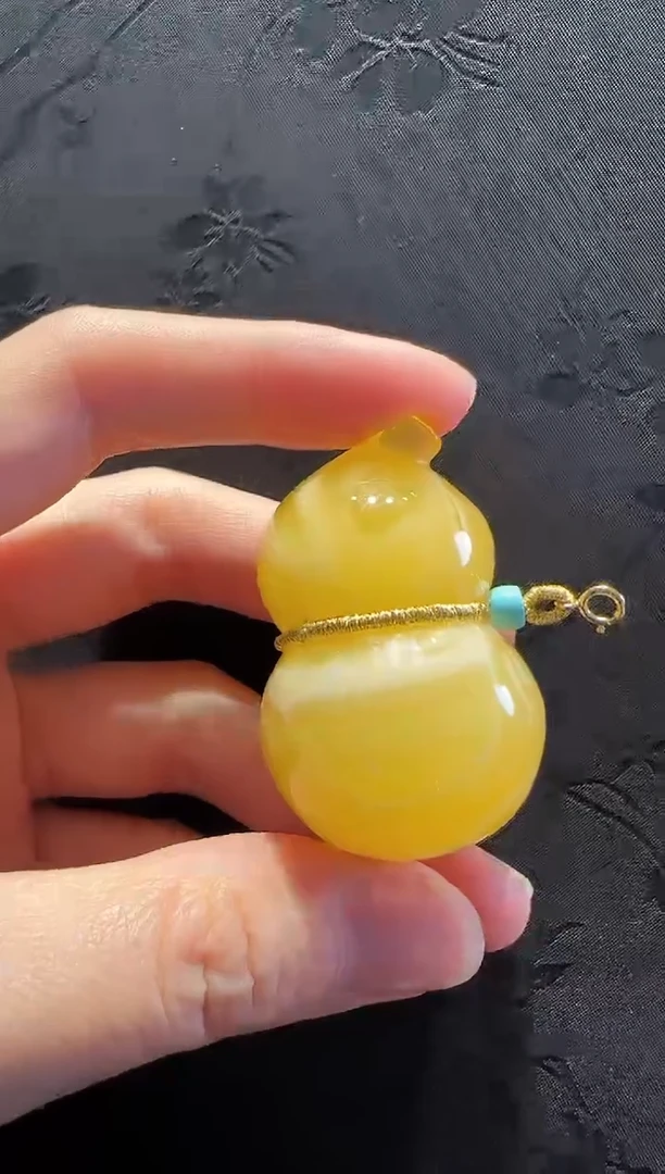 蜜蜡颈饰18K金镶嵌葫芦