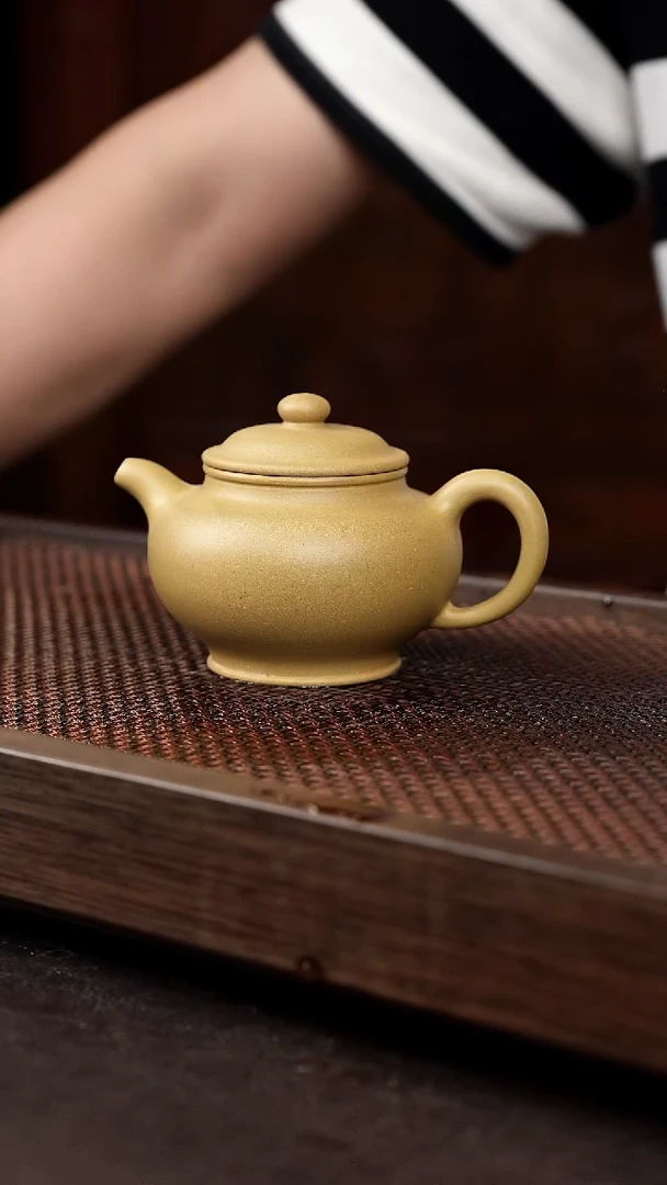 茶壶紫砂黄金段掇只