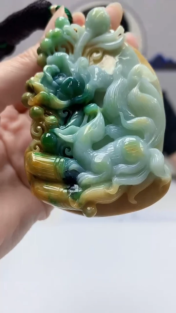 定制翡翠未镶嵌5152zm-毛货挂件九尾92