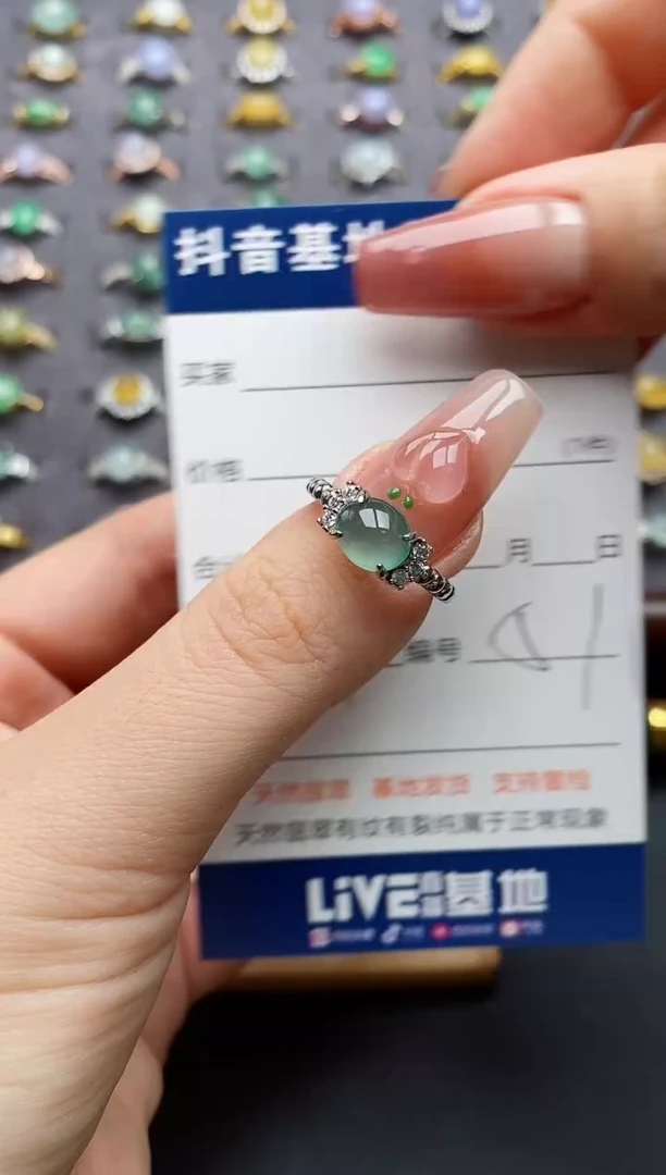 银S925镶嵌戒指翡翠....