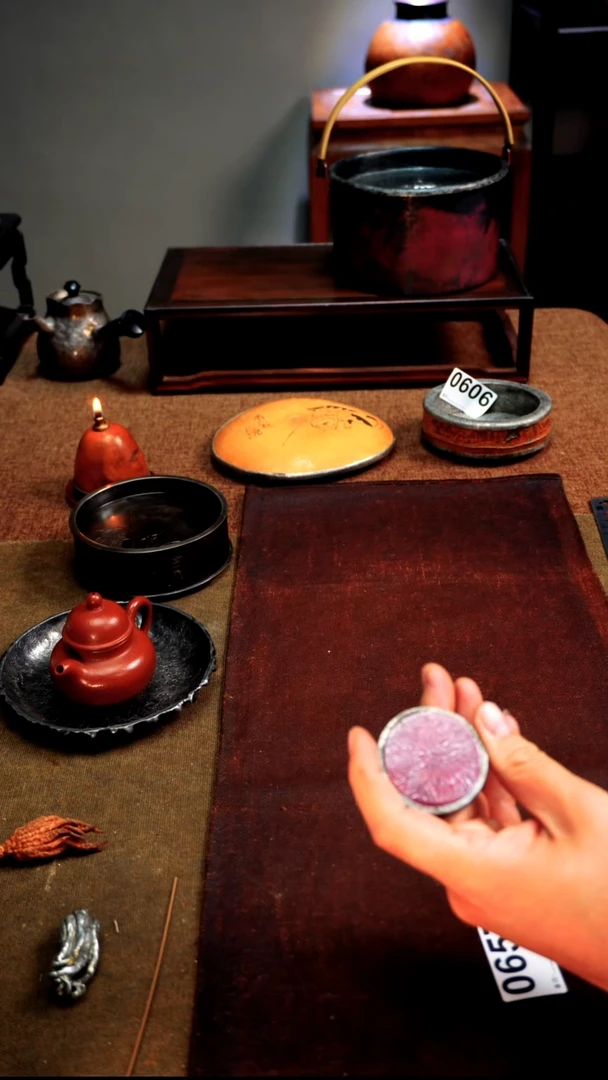 0657铜包锡三足盖置杯垫