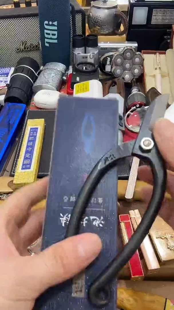 瓷片闪购商品 如图所示