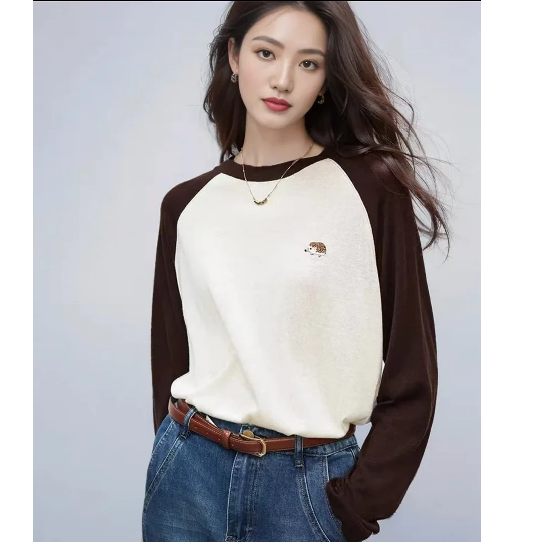 福利    春秋动物刺绣撞色宽松显瘦打底针织衫