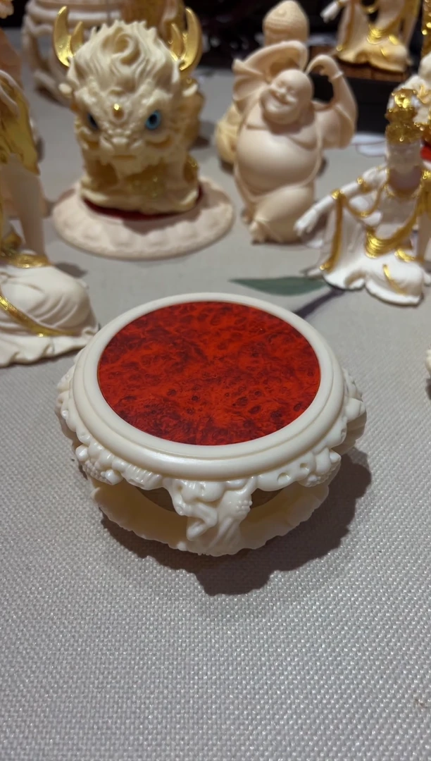 木象牙果镂空灵芝底座