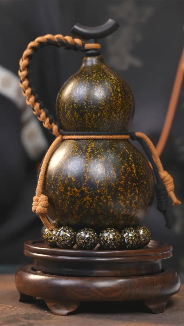 【闪购商品】YR221大漆酒葫芦不包手串及旋转底座