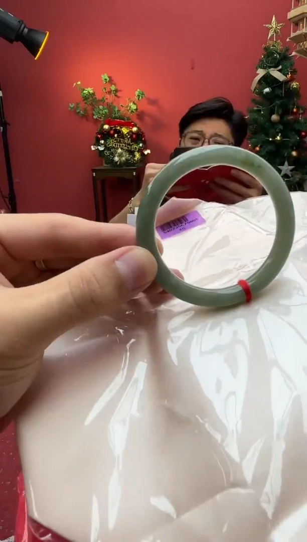 未镶嵌手镯（圆镯）翡翠翡翠手镯6