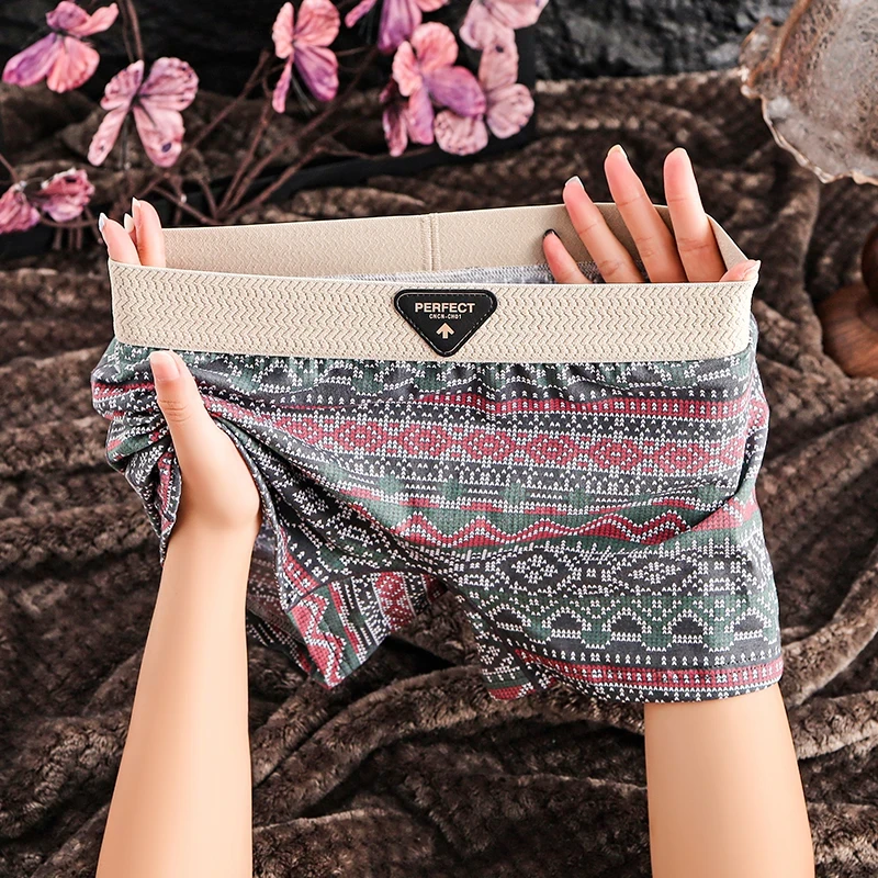 网红爆款复古民族风内裤女款新疆棉平角裤防走光女生打底四角裤