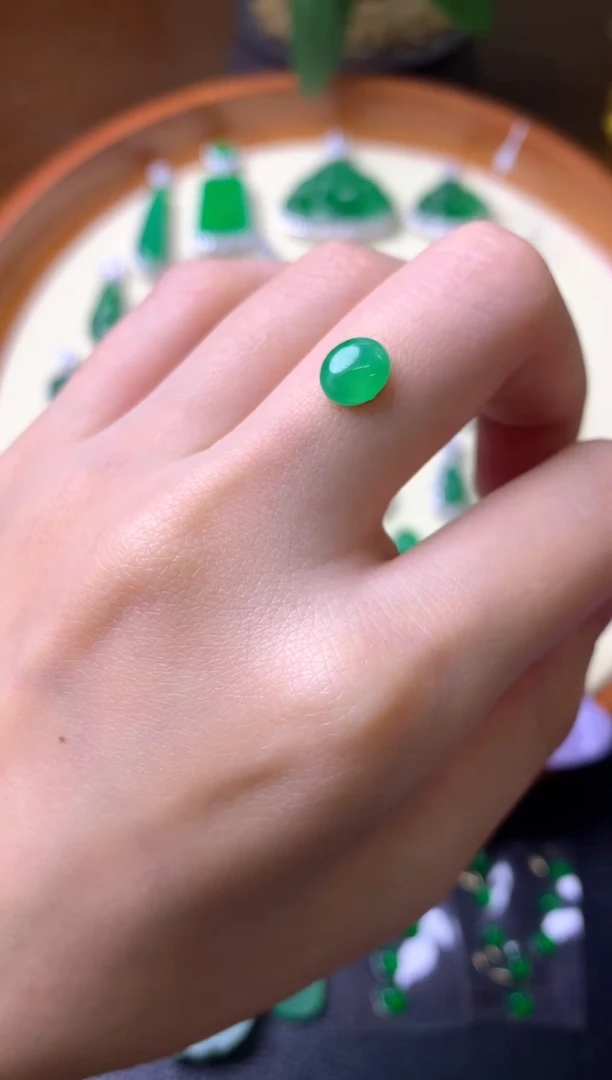 【闪购商品】定制翡翠未镶嵌裸石（镶嵌定制）