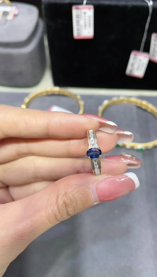 S925银镶嵌蓝宝石戒指777